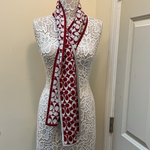 Coach 1941 Red & Silver Monogram C Knit Scarf EUC - Picture 3 of 7